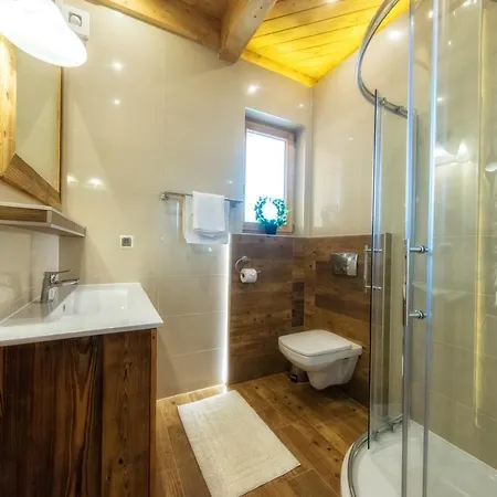 Cyrhlica House Шале Хохолув