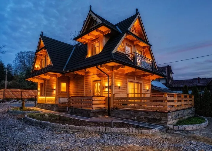 Cyrhlica House Chalet