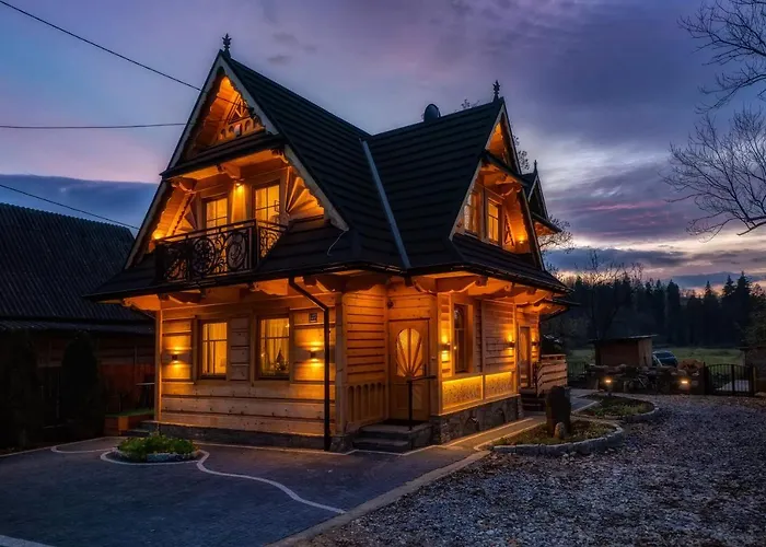 Cyrhlica House Chalet