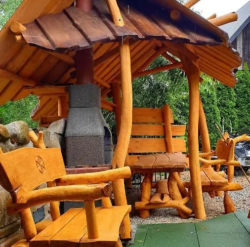 Cyrhlica House Chalet