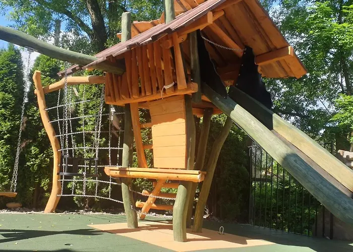 Chalet Cyrhlica House *